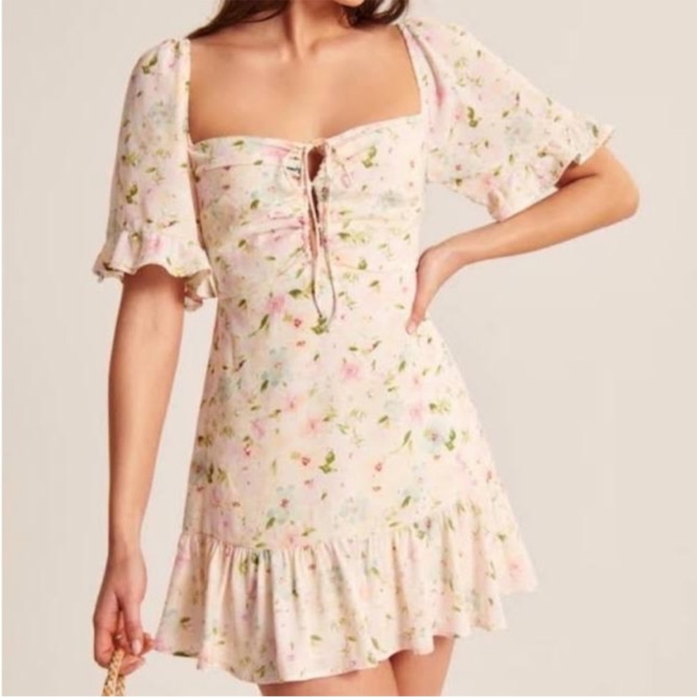 Abercrombie and Fitch Keyhole Mini Dress